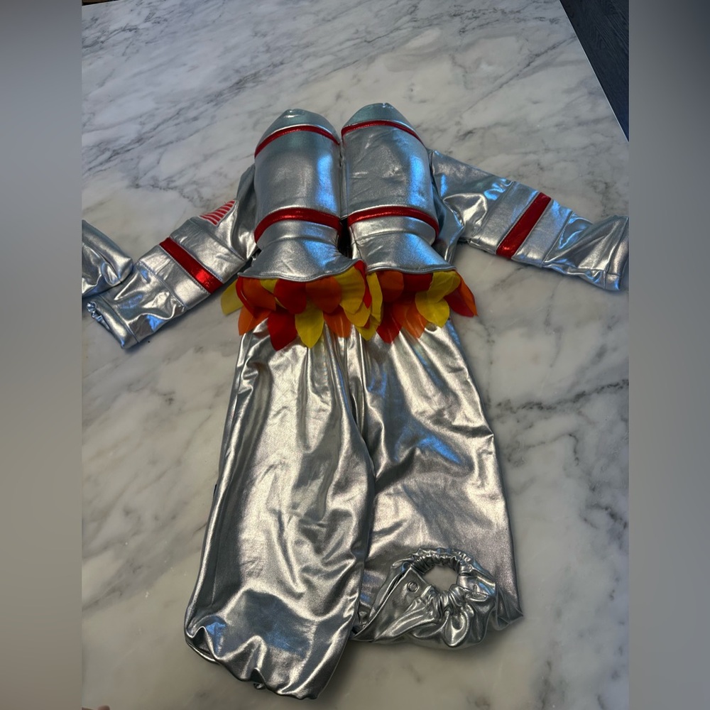 Pottery barn astronaut Halloween costume size 12-24 months
